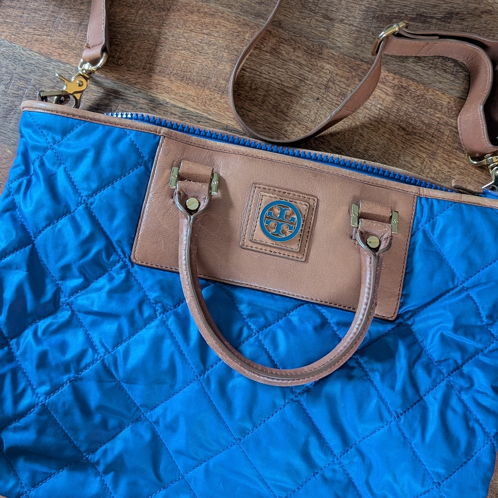 Blue and Brown Quilted Tote Bag - Picture 10 of 16